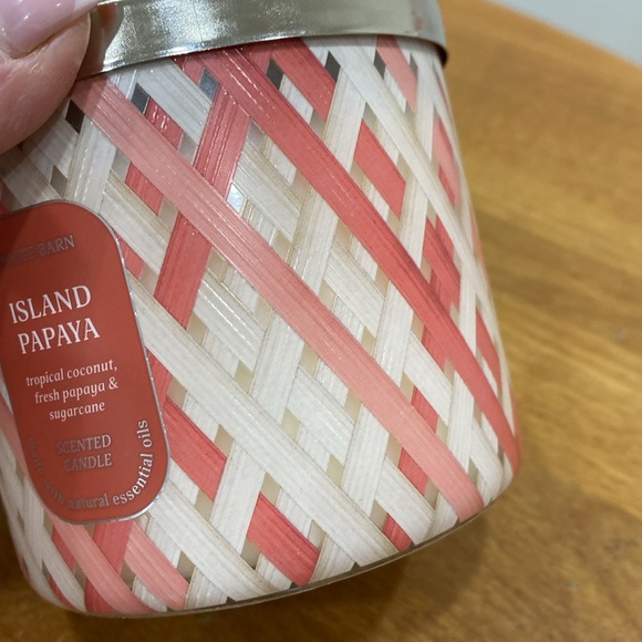 NWT.  Bath & Body Works, 3-wick candle. - Picture 6 of 6